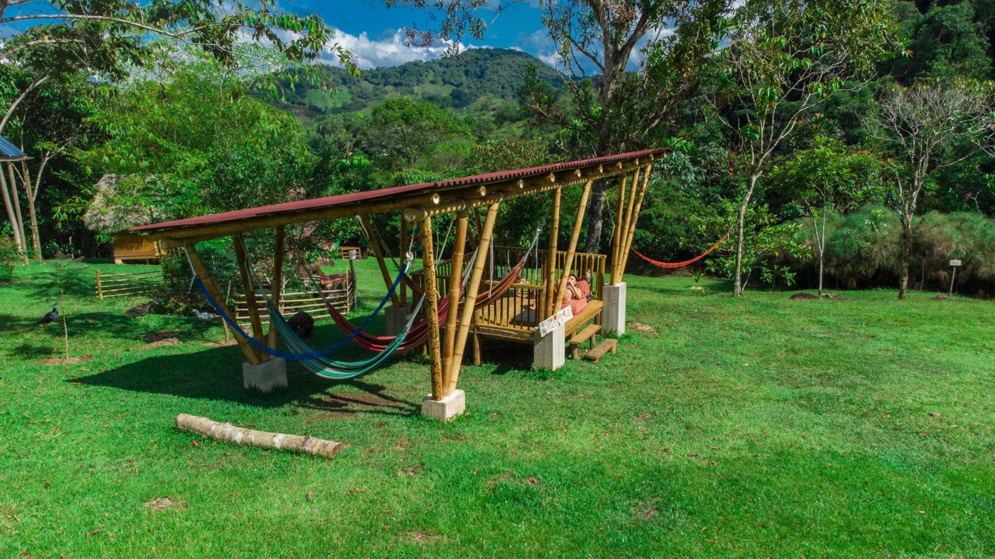La Perla Negra - Black Pearl Eco Hostel San Rafael  Buitenkant foto